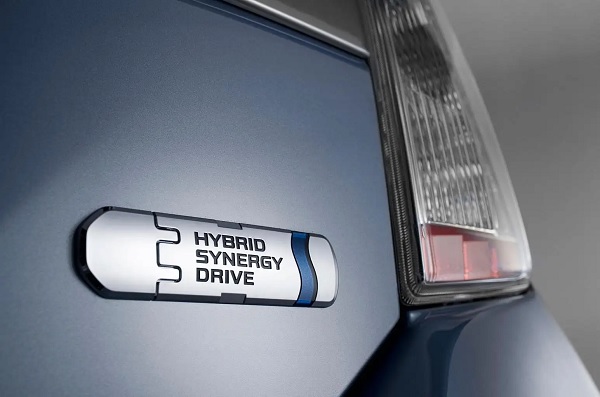 Xe hybrid là gì? Ưu nhược điểm và cách thức hoạt động của xe 2
