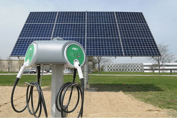 Trạm sạc năng lượng mặt trời: Có phải lựa chọn tốt cho xe điện 2