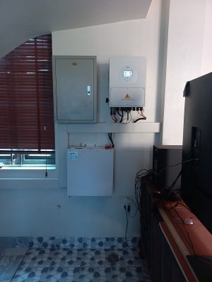 Công trình 5kwp lưu 5kwh 1 pha tại Cát Quế, Hoài Đức, Hà Nội