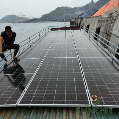Hệ thống điện mặt trời 8kw có lưu 10 số điện sử dụng cho Tàu du lịch Hòa Bình