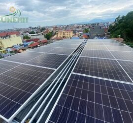 Tấm pin mặt trời có thể phát huy công năng khi trời mây mưa?